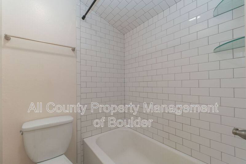 Apartment for rent at 1842 Canyon Blvd #205, Boulder, CO 80302
