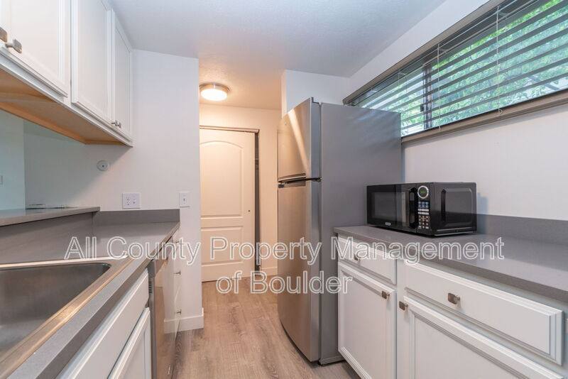 Apartment for rent at 1842 Canyon Blvd #205, Boulder, CO 80302