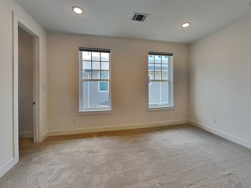Condo for rent at 645 N Tyler St #302, Dallas, TX 75208