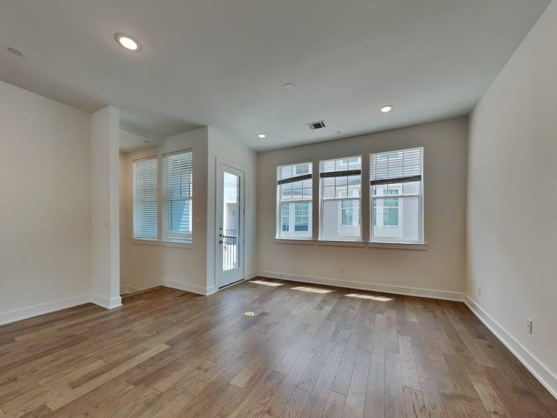 Condo for rent at 645 N Tyler St #302, Dallas, TX 75208