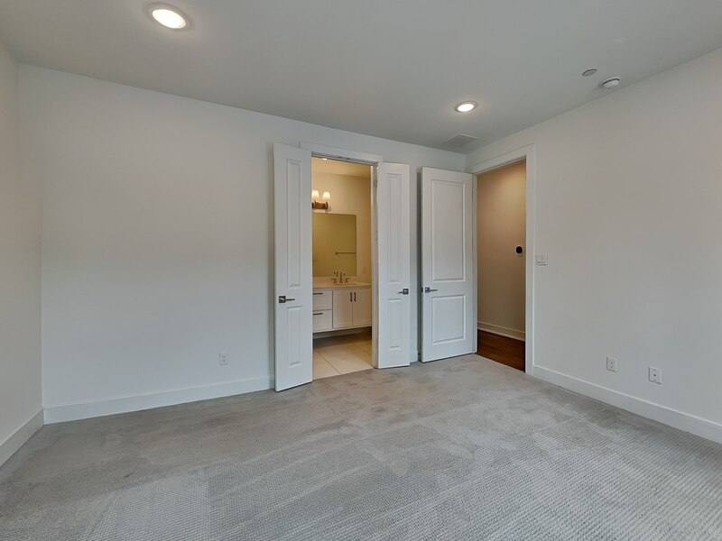 Condo for rent at 645 N Tyler St #302, Dallas, TX 75208
