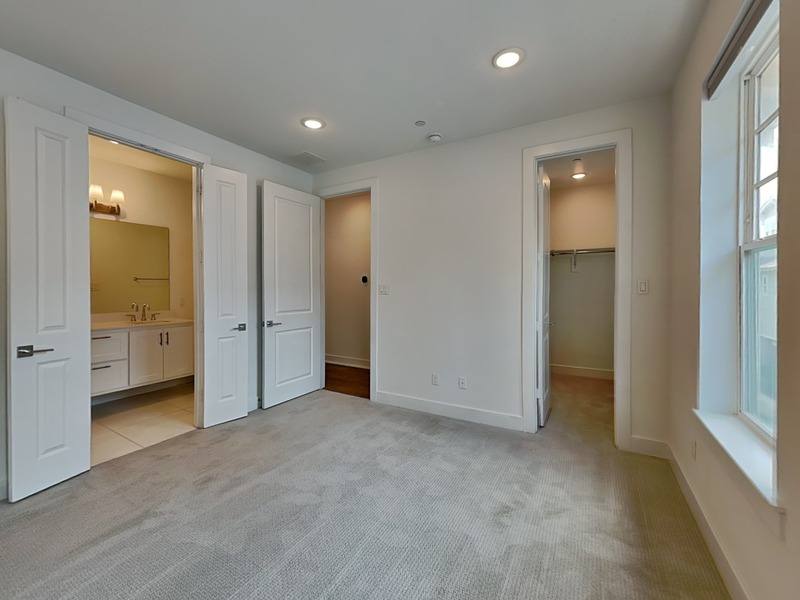Condo for rent at 645 N Tyler St #302, Dallas, TX 75208