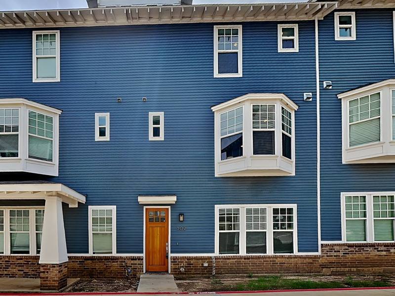 Condo for rent at 645 N Tyler St #302, Dallas, TX 75208