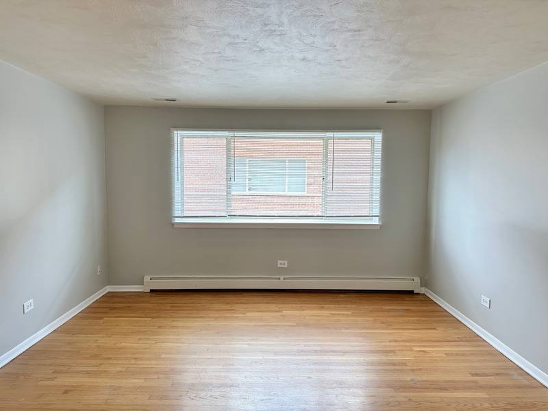 Apartment for rent at 1007 Taft Ave #2B, Wheaton, IL 60189