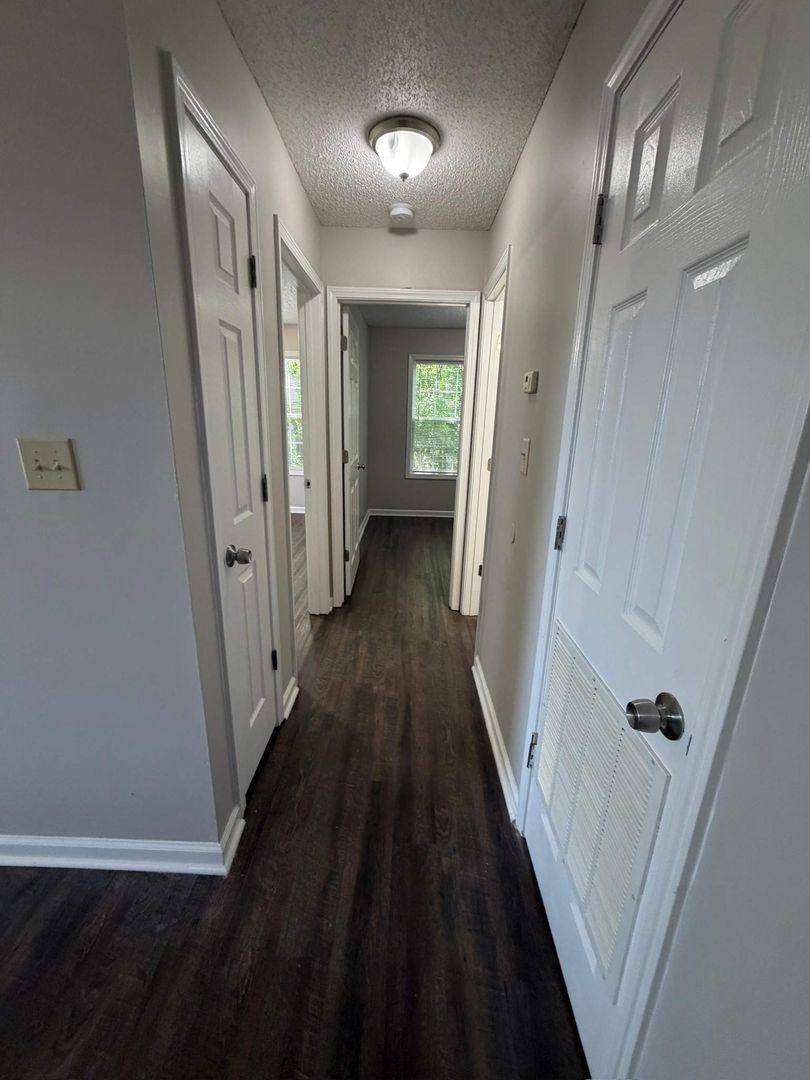 Apartment for rent at 164 Lexington Dr, Clarksville, TN 37042