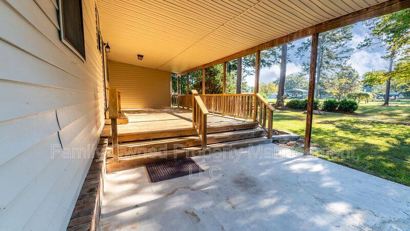 House for rent at 214 New Grade Rd, Moncks Corner, SC 29461