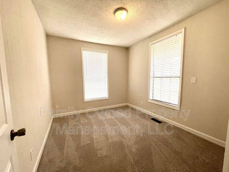 House for rent at 214 New Grade Rd, Moncks Corner, SC 29461