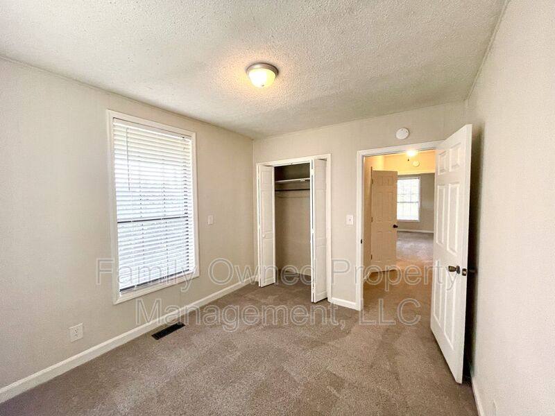 House for rent at 214 New Grade Rd, Moncks Corner, SC 29461