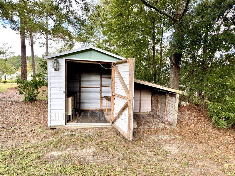 House for rent at 214 New Grade Rd, Moncks Corner, SC 29461