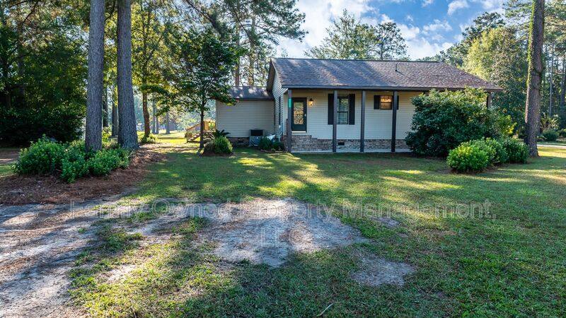 House for rent at 214 New Grade Rd, Moncks Corner, SC 29461