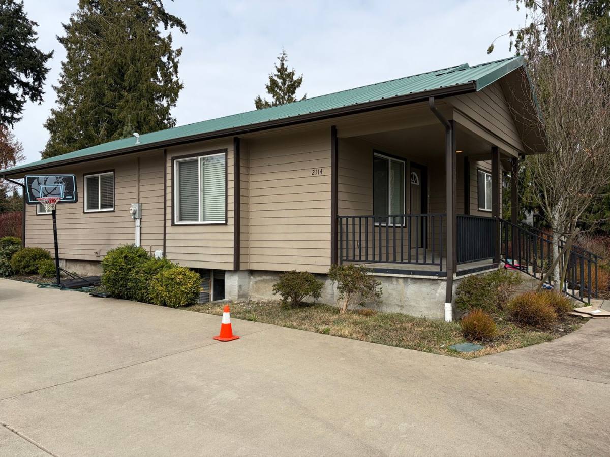House for rent at 2114 S Fruitland, Puyallup, WA 98371