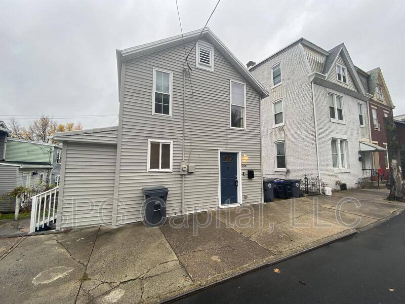 House for rent at 266 S 2nd St, Harrisburg, PA 17113
