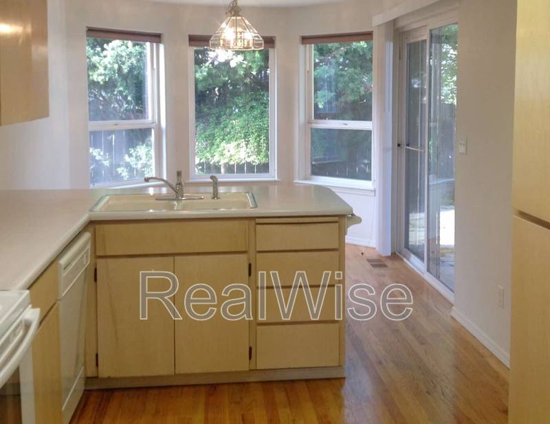 House for rent at 804 Corey, Phoenix, OR 97535