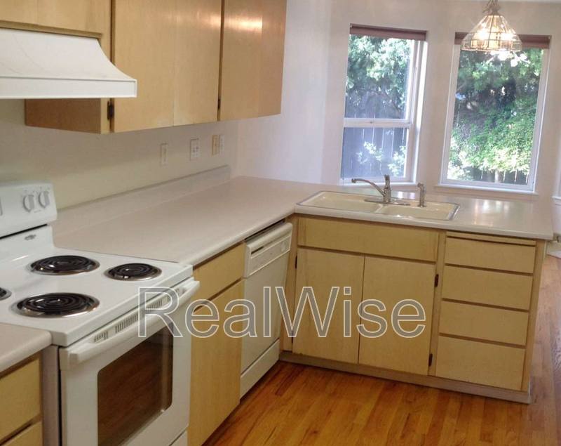 House for rent at 804 Corey, Phoenix, OR 97535