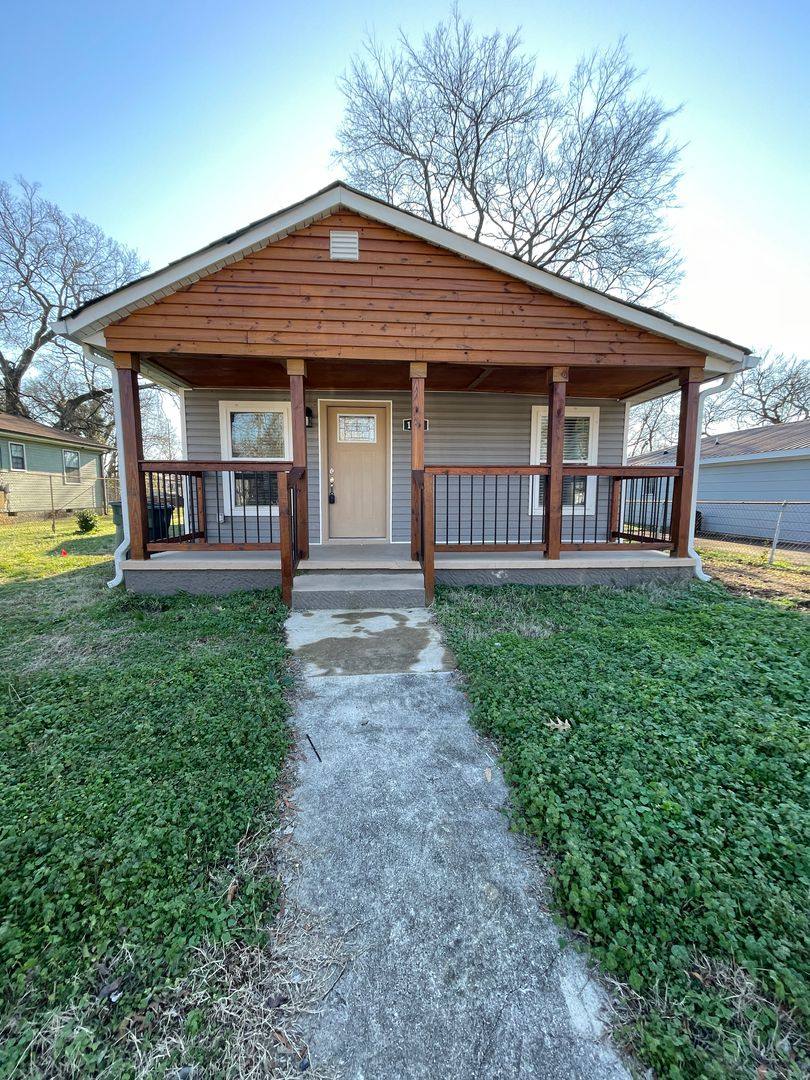 House for rent at 1908 Robbins St, Chattanooga, TN 37404