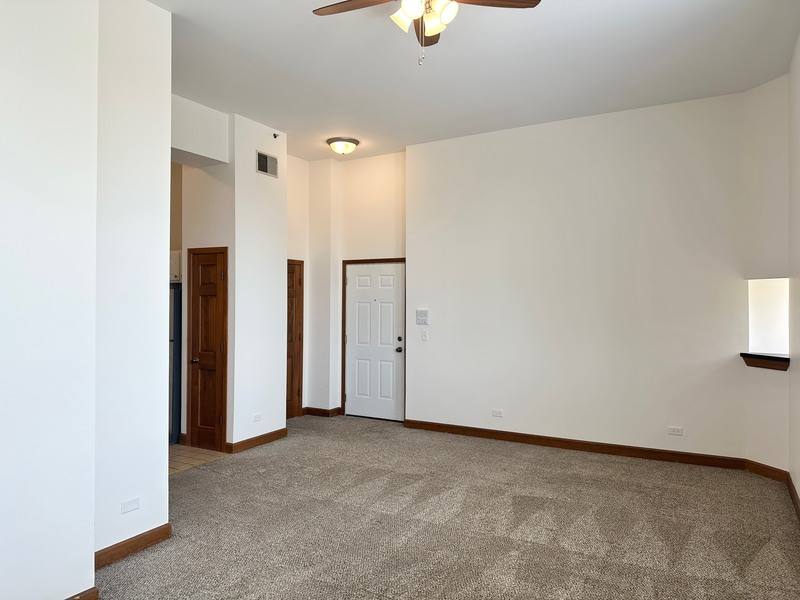 Apartment for rent at 730 N Seminary Ave #2A, Woodstock, IL 60098