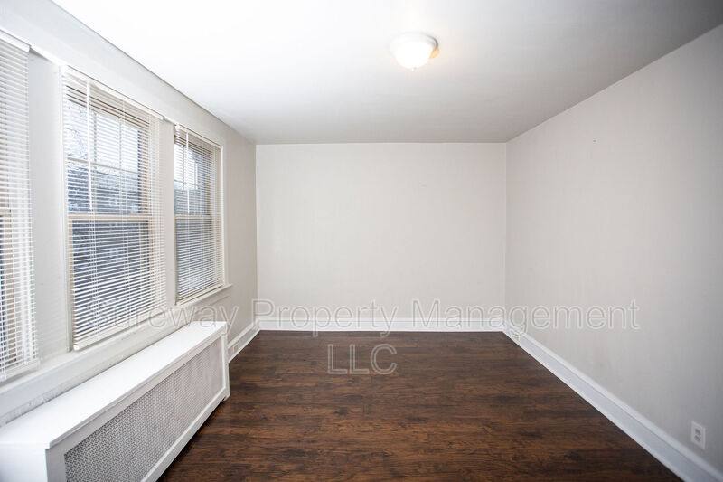 Apartment for rent at 1034 B Collings Ave, Oaklyn, NJ 08107