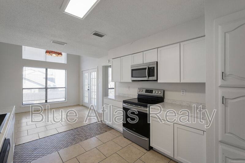 House for rent at 701 Via Del Mar, Mesquite, TX 75150