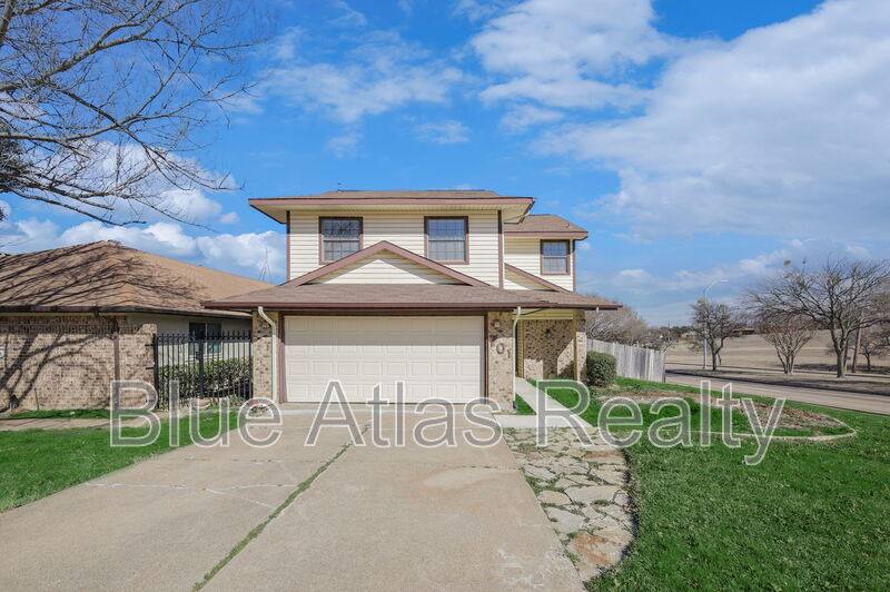 House for rent at 701 Via Del Mar, Mesquite, TX 75150