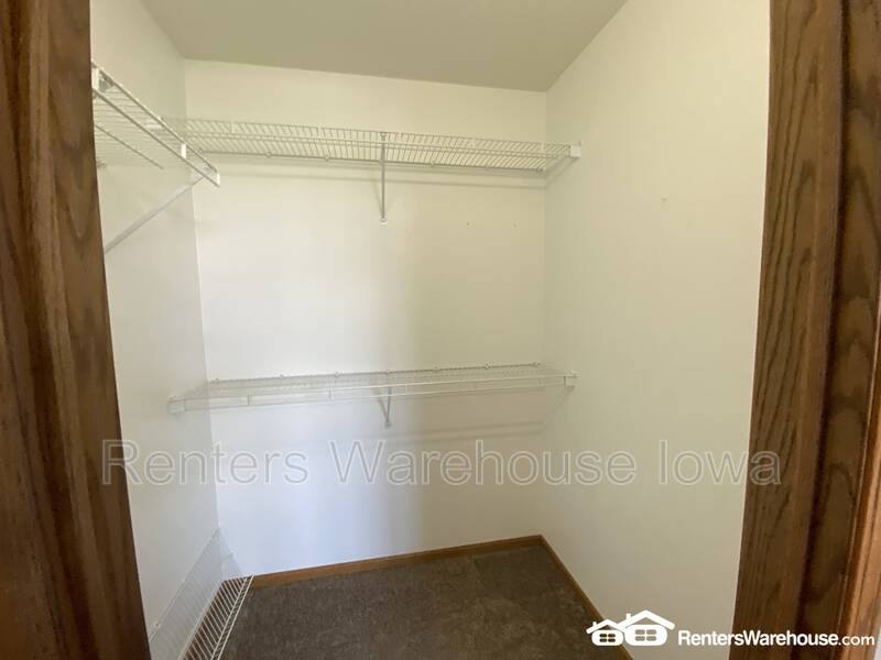 Townhouse for rent at 737 Kitterman Circle, Norwalk, IA 50211