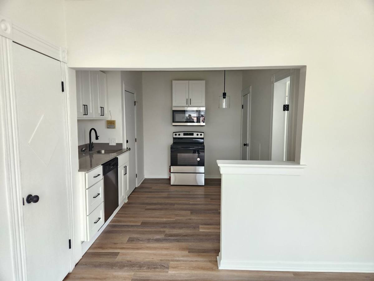 Condo for rent at 136 W Pearl St, Nashua, NH 03060