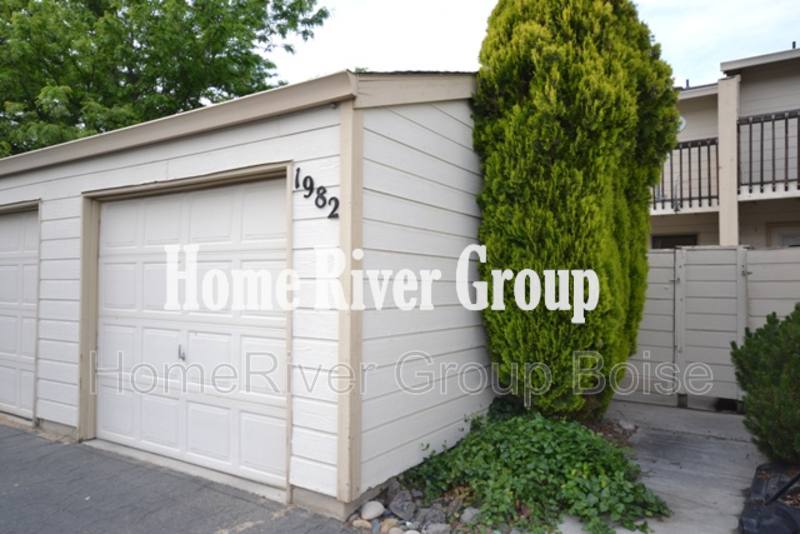 Townhouse for rent at 1982 E Old Saybrook Lane, Boise, ID 83706