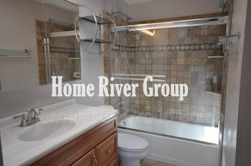 Townhouse for rent at 1982 E Old Saybrook Lane, Boise, ID 83706