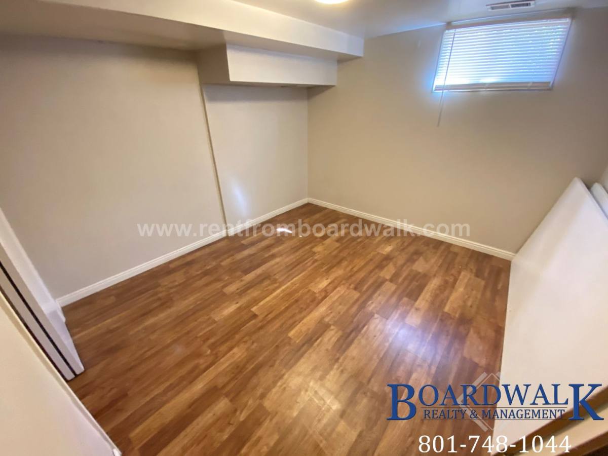 Apartment for rent at 2527 E Valley View, Salt Lake City, UT 84124