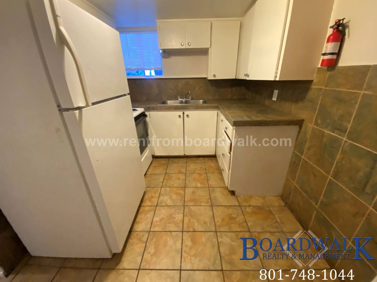 Apartment for rent at 2527 E Valley View, Salt Lake City, UT 84124