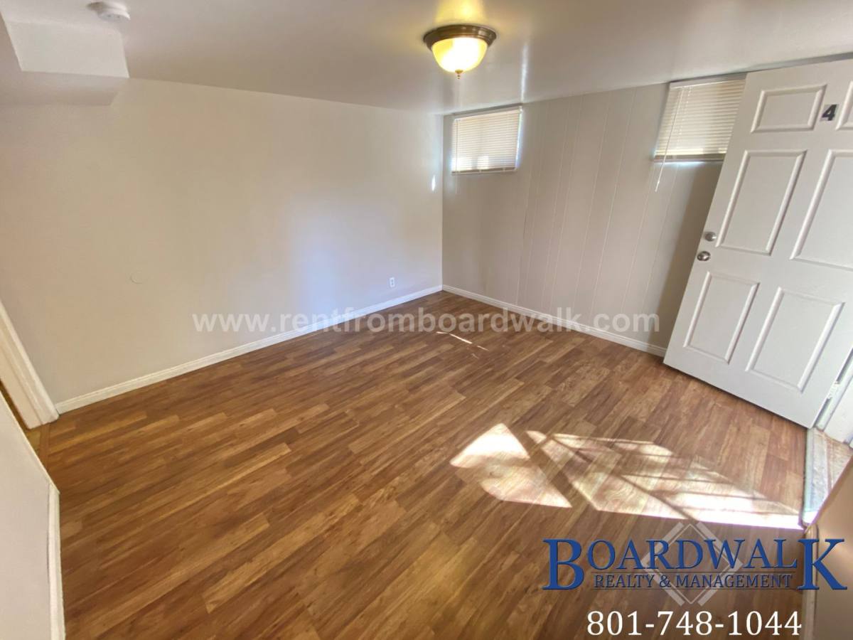 Apartment for rent at 2527 E Valley View, Salt Lake City, UT 84124