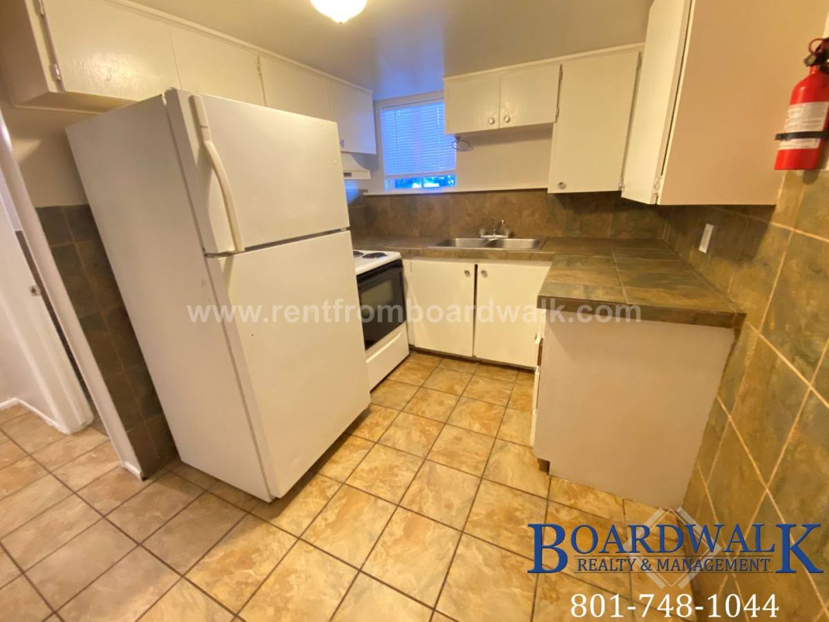 Apartment for rent at 2527 E Valley View, Salt Lake City, UT 84124
