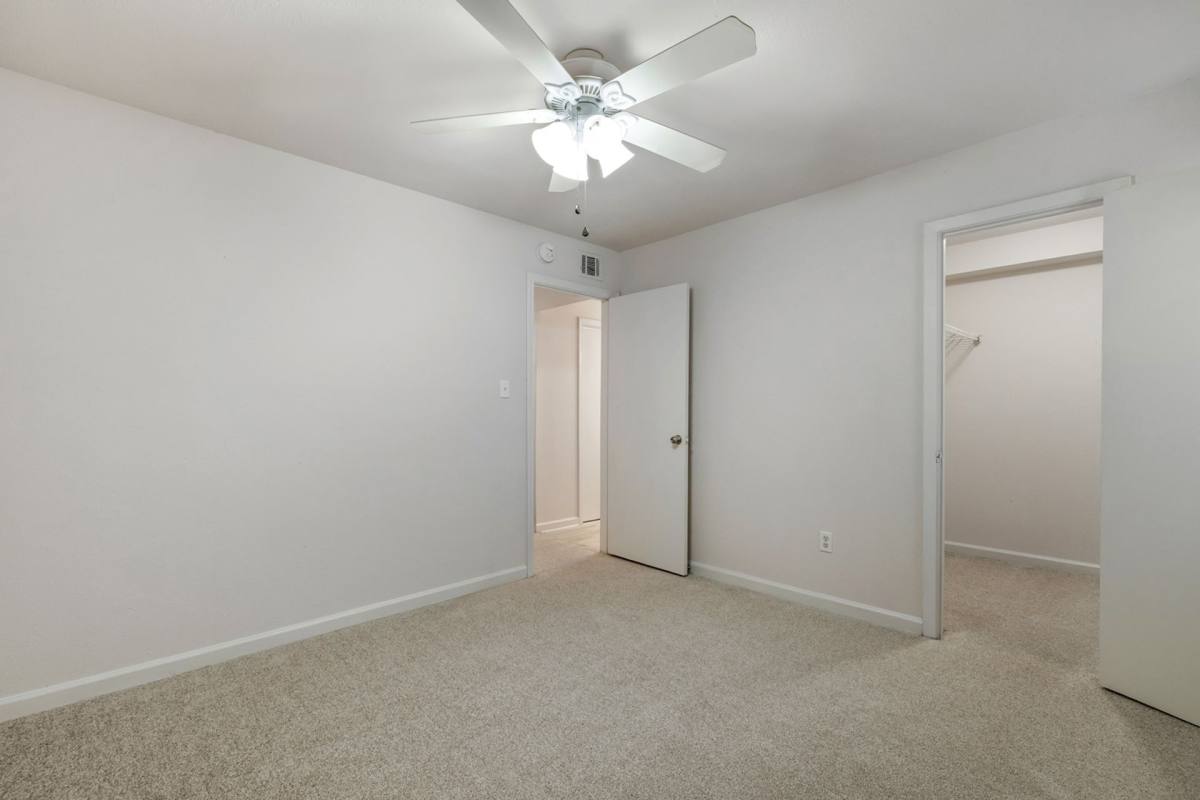 Apartment for rent at 4859 W Napoleon Ave, Metairie, LA 70001