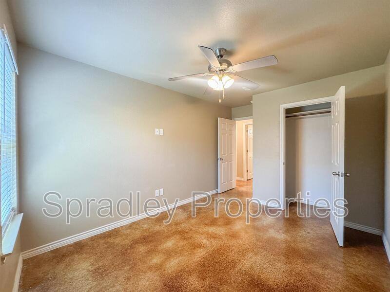 Apartment for rent at 1009B Bandera Court, Belton, TX 76513