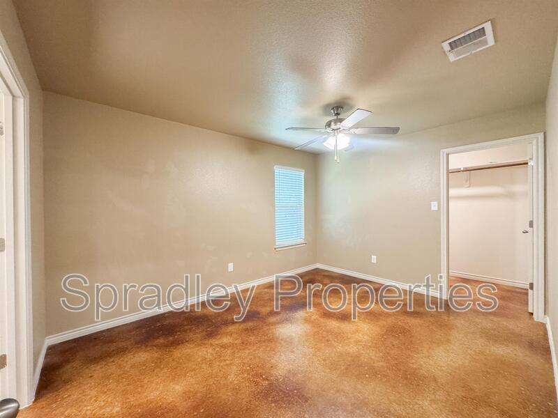 Apartment for rent at 1009B Bandera Court, Belton, TX 76513