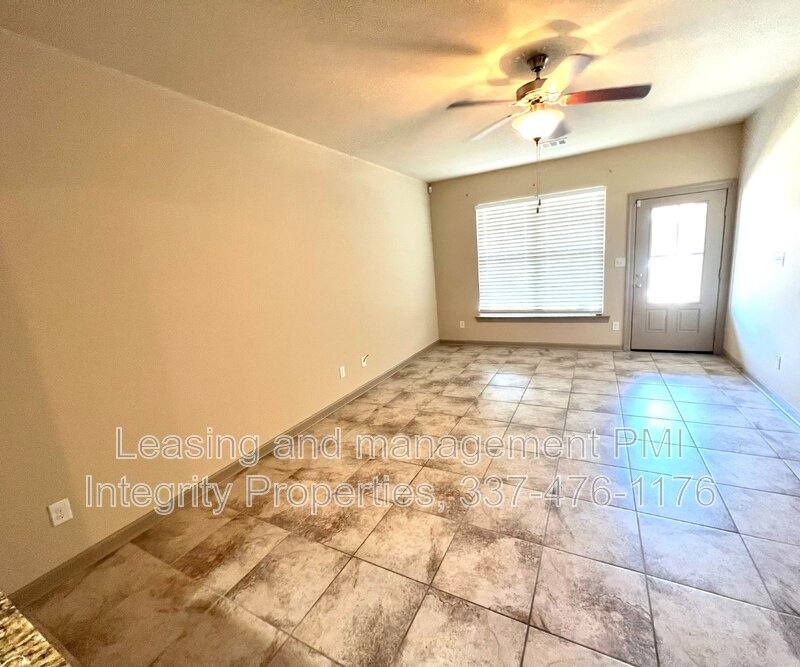 House for rent at 7854 W Pelican Lakes Ave, Baton Rouge, LA 70820