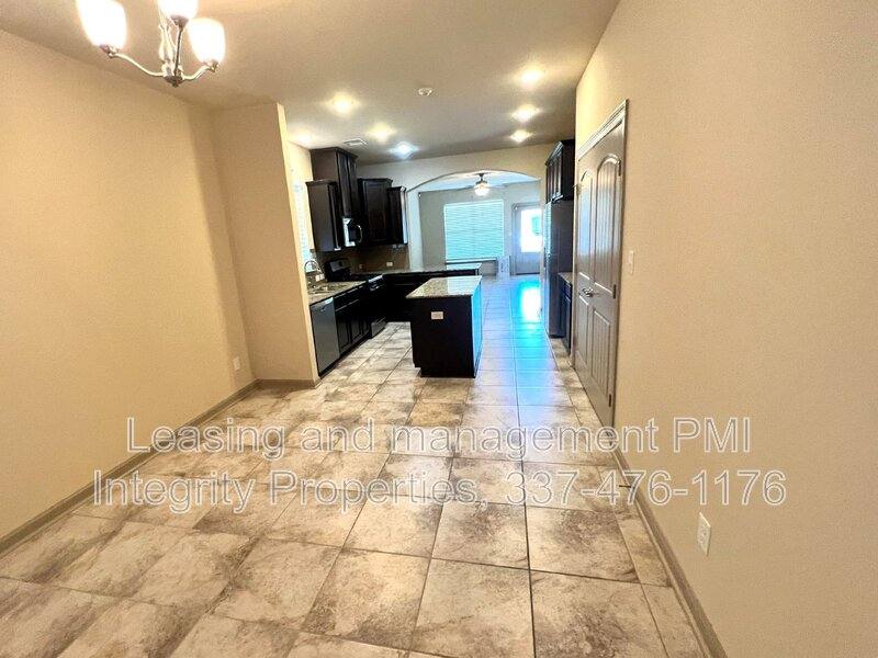 House for rent at 7854 W Pelican Lakes Ave, Baton Rouge, LA 70820