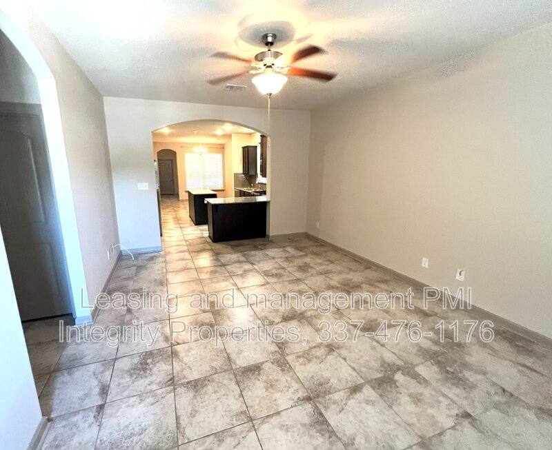 House for rent at 7854 W Pelican Lakes Ave, Baton Rouge, LA 70820