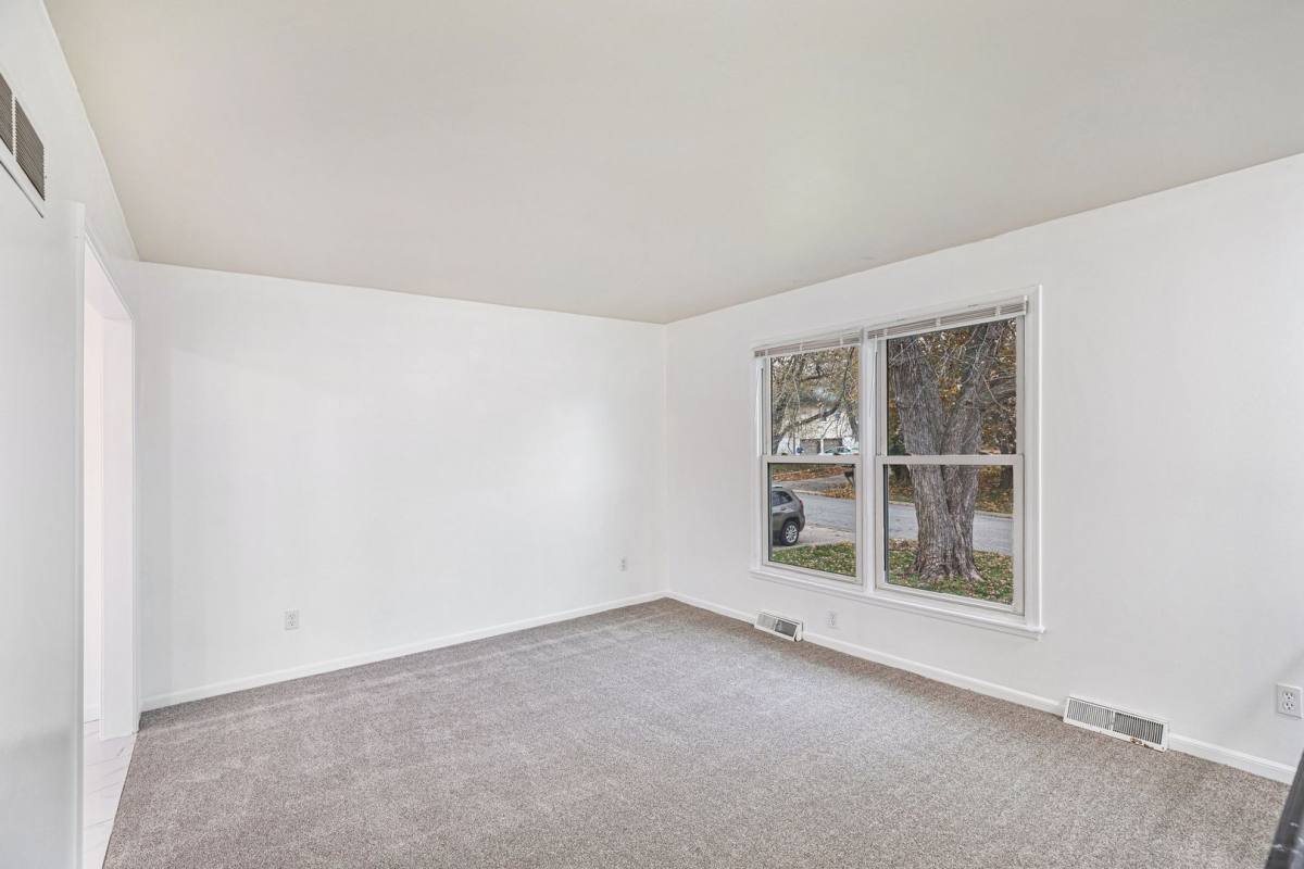 House for rent at 1208 S Mayview Ave, Independence, MO 64057