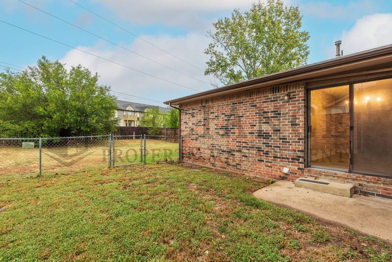 Apartment for rent at 6908 W O'Neil St, Wichita, KS 67212