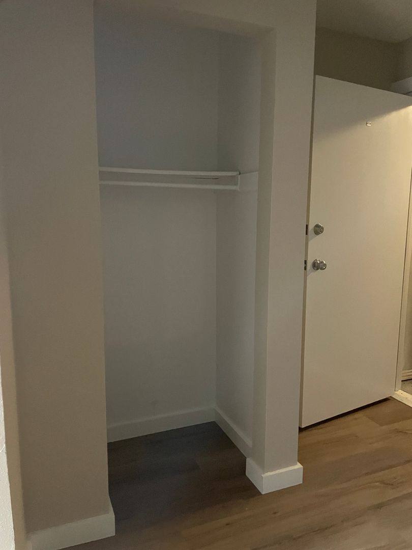 Apartment for rent at 506 E 18th St, Carroll, IA 51401