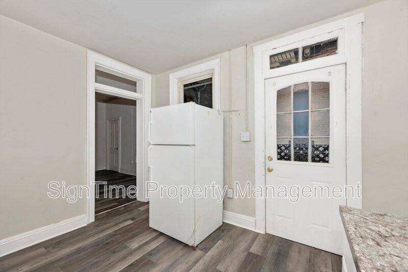 Apartment for rent at 220 Summit Ave #2F, Hagerstown, MD 21740