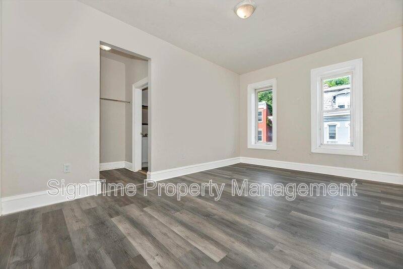 Apartment for rent at 220 Summit Ave #2F, Hagerstown, MD 21740