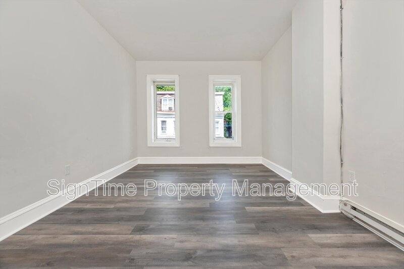 Apartment for rent at 220 Summit Ave #2F, Hagerstown, MD 21740