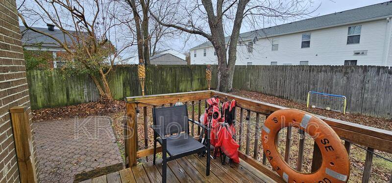 House for rent at 1543 Grove St, Hampton, VA 23664