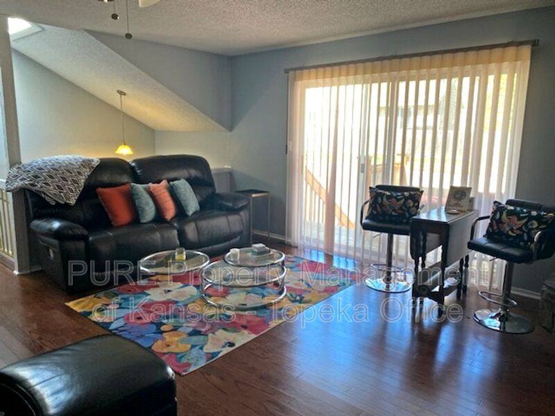 Townhouse for rent at 10903 Gillette St, Overland Park, KS 66210