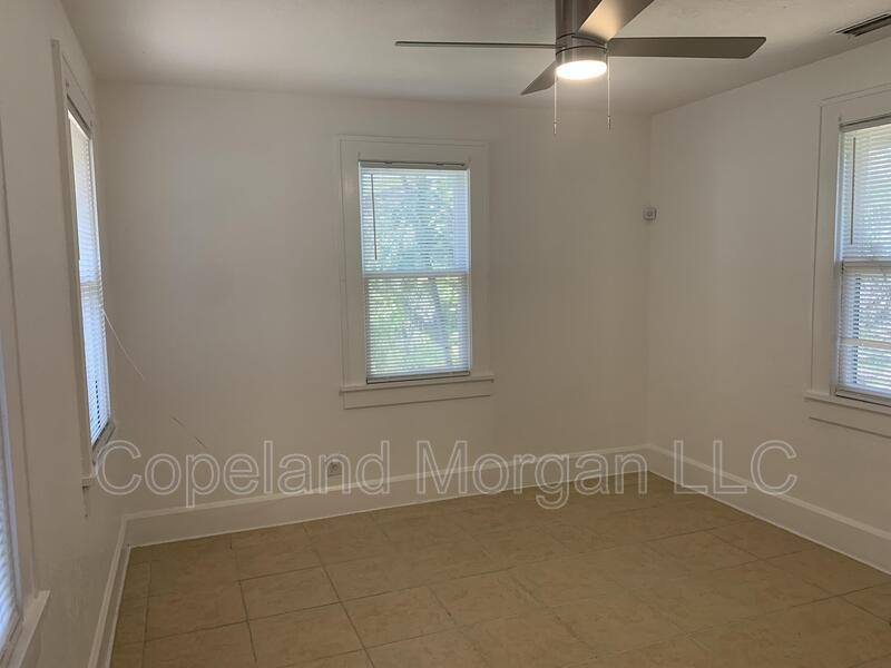 House for rent at 2425 22nd Ave S, Saint Petersburg, FL 33712