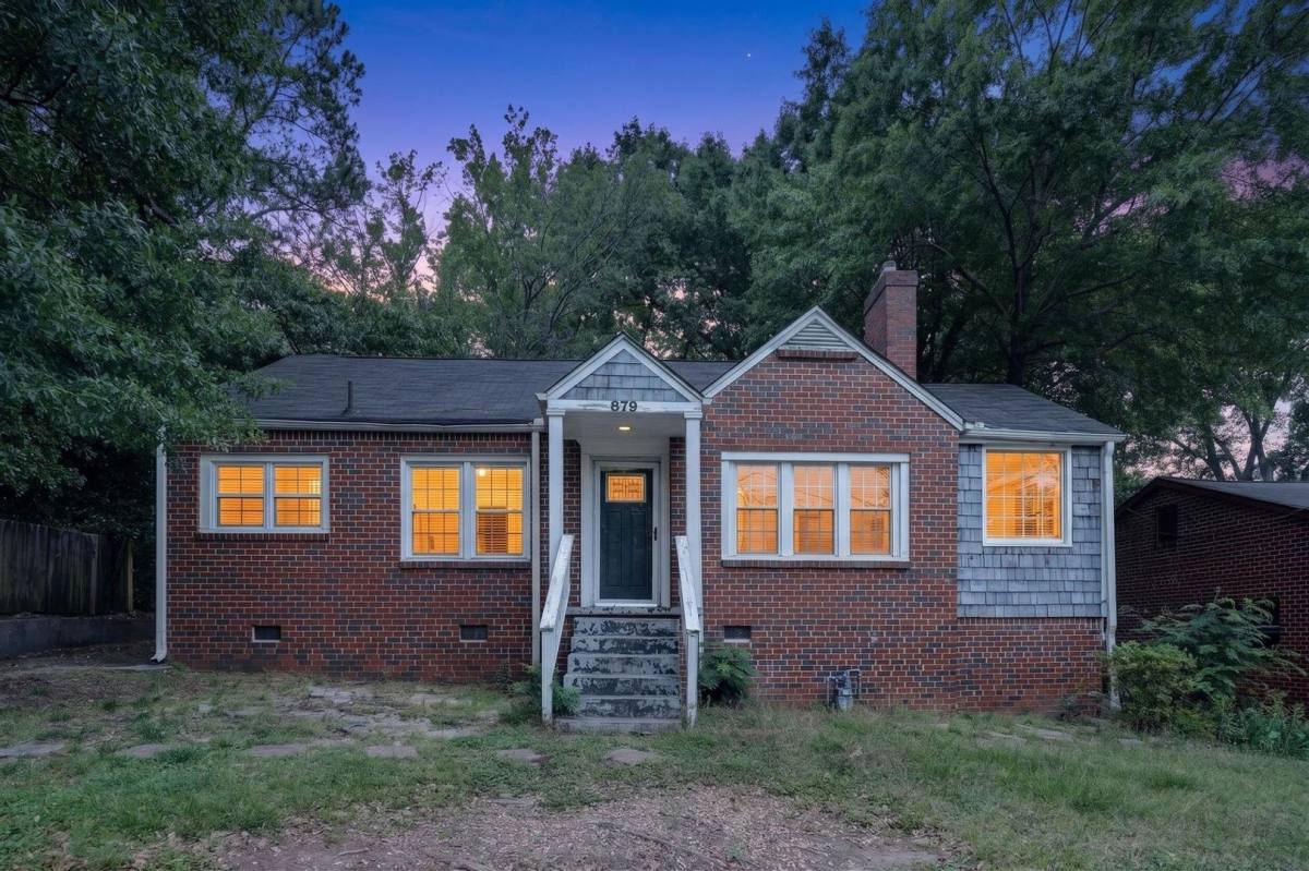 House for rent at 879 Sylvan Place SW, Atlanta, GA 30310