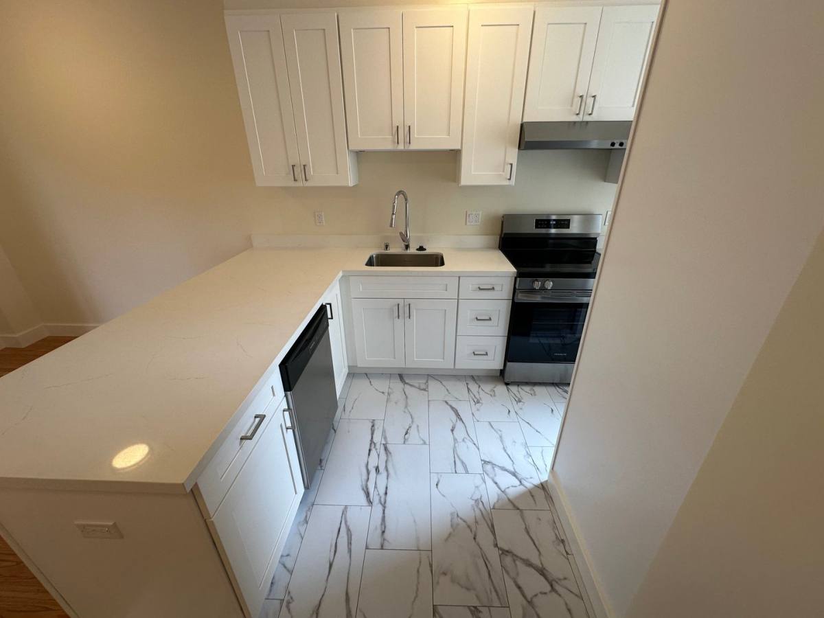 Apartment for rent at 2525 Larkin St, San Francisco, CA 94109