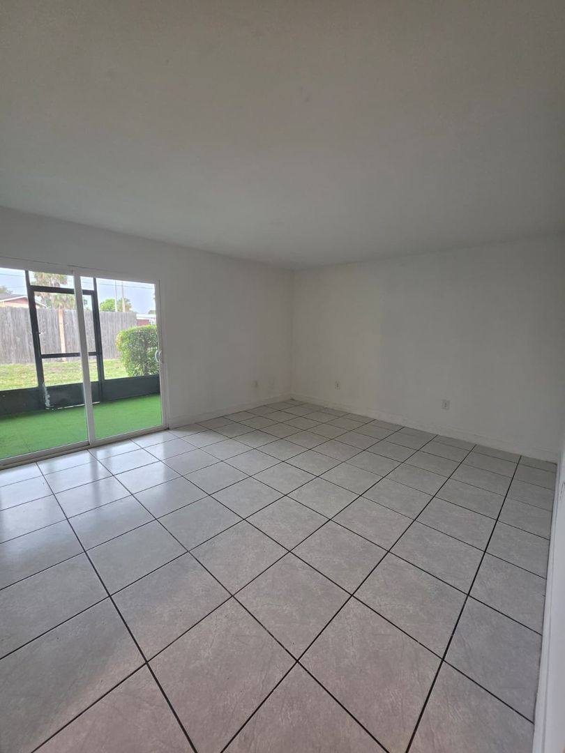 Apartment for rent at 801 Sky Lake Circle, Orlando, FL 32809