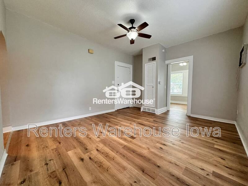 Apartment for rent at 1314 22nd St #1, Des Moines, IA 50311